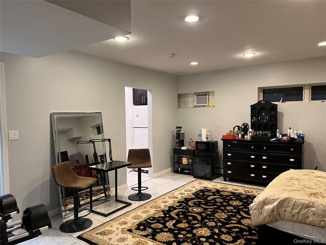 204 Outlook Avenue, Bronx, NY 10465