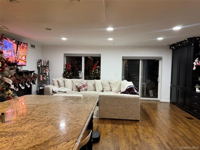 204 Outlook Avenue, Bronx, NY 10465