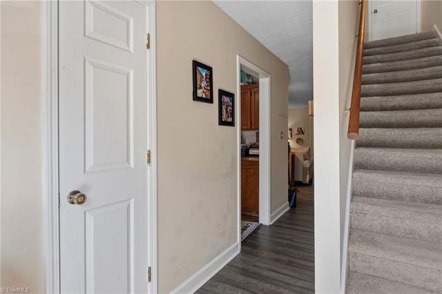 5918 King Charles Court, Clemmons, NC 27012
