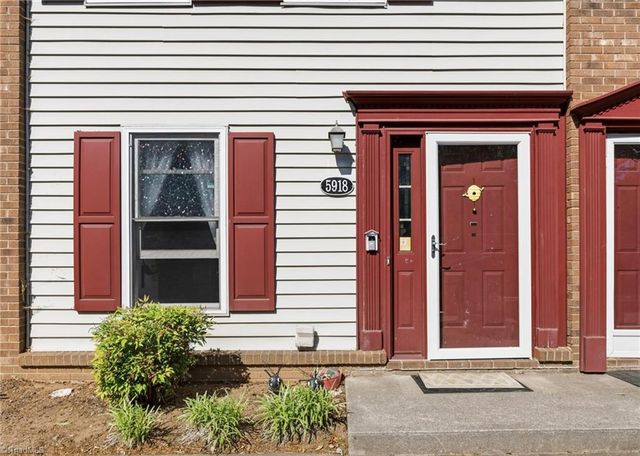 5918 King Charles Court, Clemmons, NC 27012