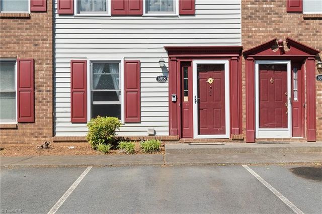 5918 King Charles Court, Clemmons, NC 27012