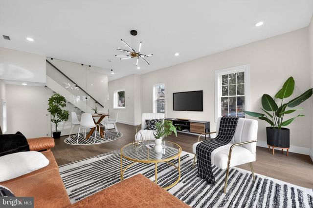 203 CHURCH STREET, Wayne, PA 19087