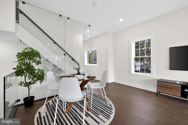 203 CHURCH STREET, Wayne, PA 19087