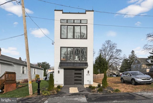 203 CHURCH STREET, Wayne, PA 19087