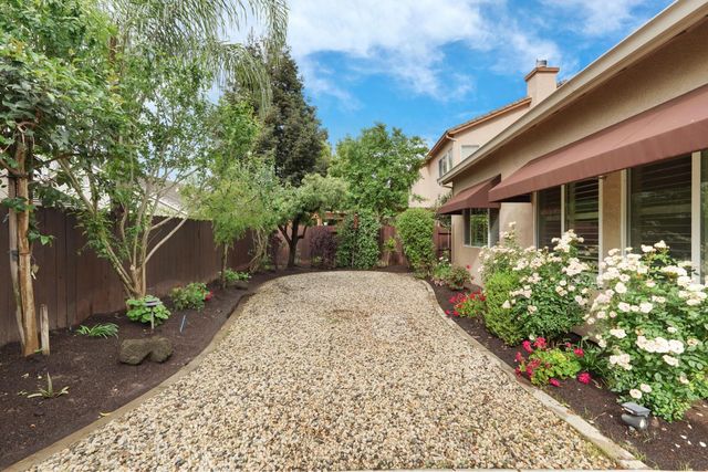 2088 Incline Dr, Lodi, CA 95242