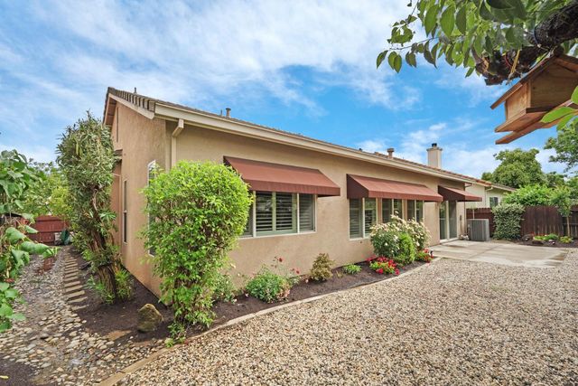 2088 Incline Dr, Lodi, CA 95242