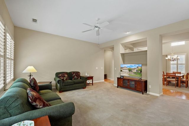 2088 Incline Dr, Lodi, CA 95242