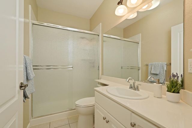 2088 Incline Dr, Lodi, CA 95242
