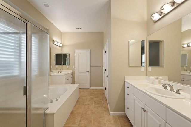 2088 Incline Dr, Lodi, CA 95242