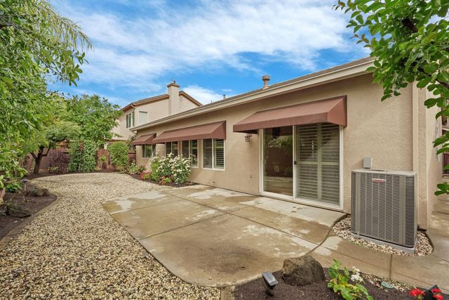 2088 Incline Dr, Lodi, CA 95242
