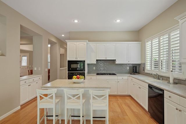 2088 Incline Dr, Lodi, CA 95242