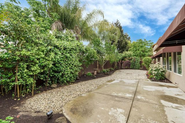 2088 Incline Dr, Lodi, CA 95242