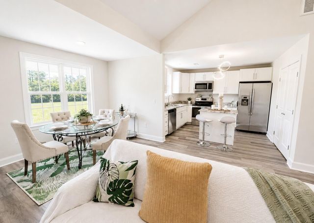 3286 U.S. 52, Saint Stephen, SC 29479