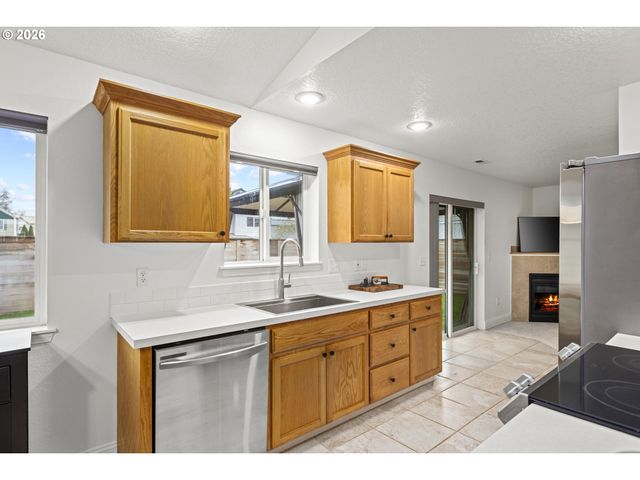 364 Nw BLAIR St, Sheridan, OR 97378