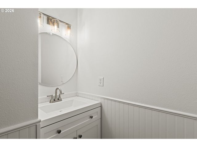 364 Nw BLAIR St, Sheridan, OR 97378