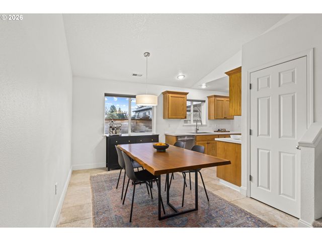 364 Nw BLAIR St, Sheridan, OR 97378