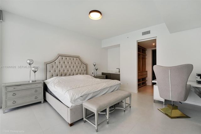 18975 Collins Ave 5103, Sunny Isles Beach, FL 33160