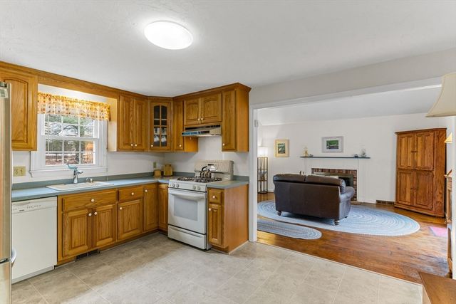 93 Valley Bars Rd, Bourne, MA 02532