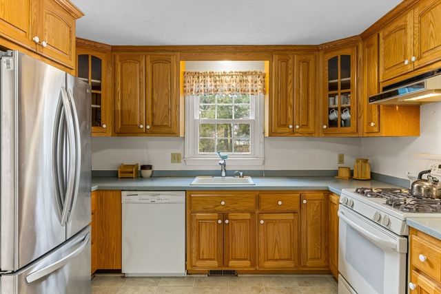 93 Valley Bars Rd, Bourne, MA 02532