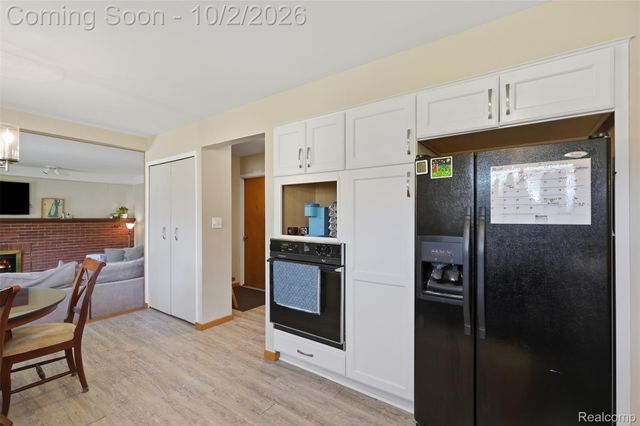 3740 Brookshire Street, Trenton, MI 48183