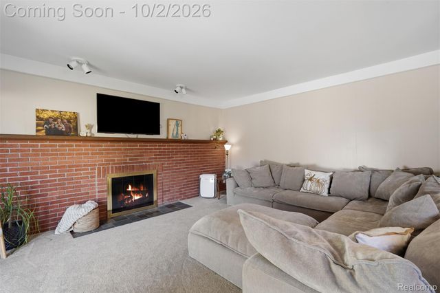 3740 Brookshire Street, Trenton, MI 48183