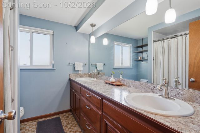 3740 Brookshire Street, Trenton, MI 48183