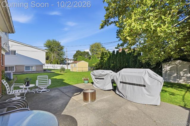 3740 Brookshire Street, Trenton, MI 48183