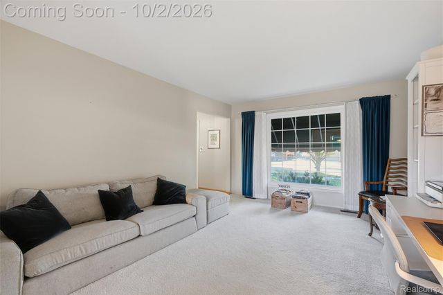 3740 Brookshire Street, Trenton, MI 48183
