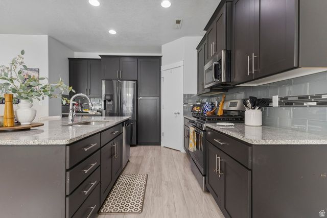 324 S 600 W, Centerville, UT 84014