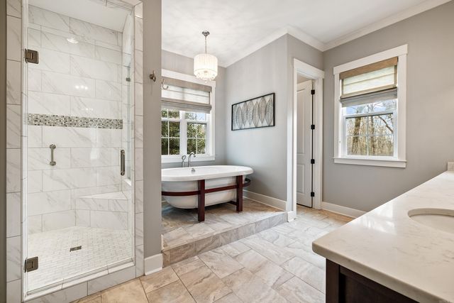 451 Forest Pond Lane, Benton, AR 72019