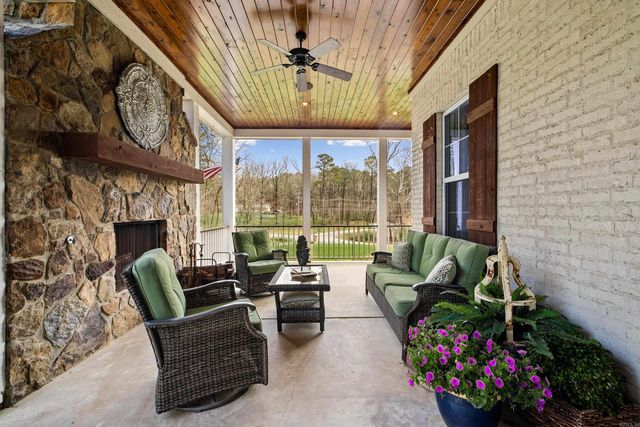 451 Forest Pond Lane, Benton, AR 72019