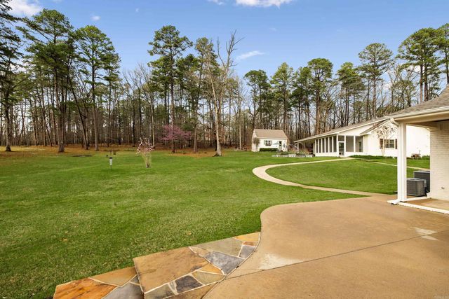 451 Forest Pond Lane, Benton, AR 72019