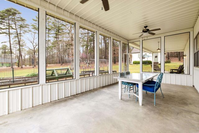 451 Forest Pond Lane, Benton, AR 72019