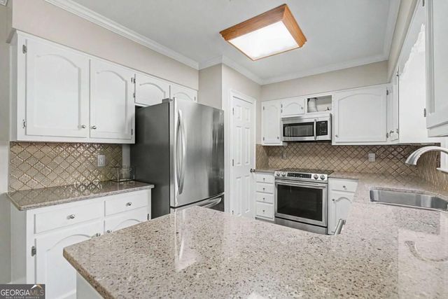 1883 Bedfordshire Court, Decatur, GA 30033