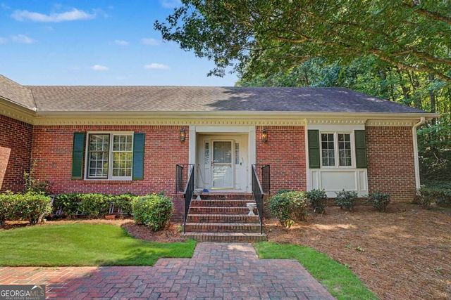 1883 Bedfordshire Court, Decatur, GA 30033