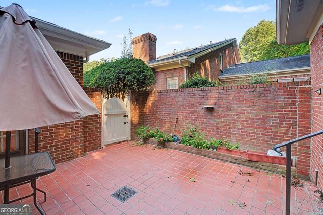 1883 Bedfordshire Court, Decatur, GA 30033