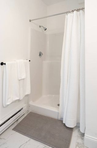 8 Enon St 103, Beverly, MA 01915