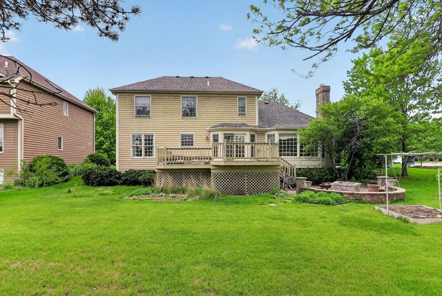 26W248 Tuckaway Court, Winfield, IL 60190
