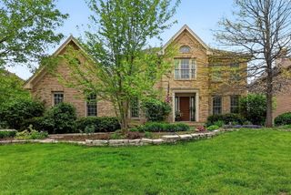 26W248 Tuckaway Court, Winfield, IL 60190