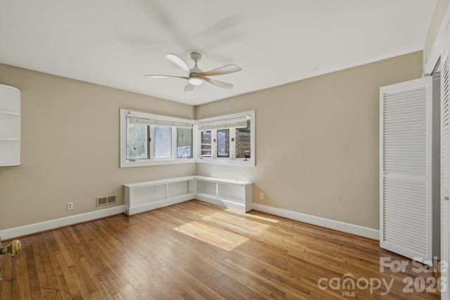 402 Pennton Avenue SW, Lenoir, NC 28645