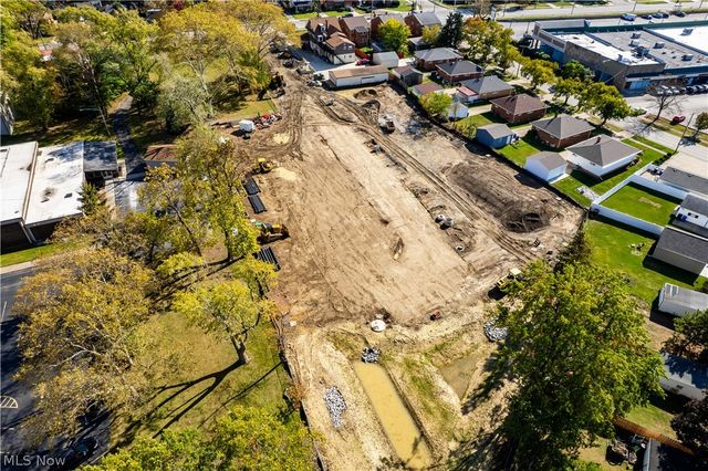 32622 Warren Road, Cleveland, OH 44111