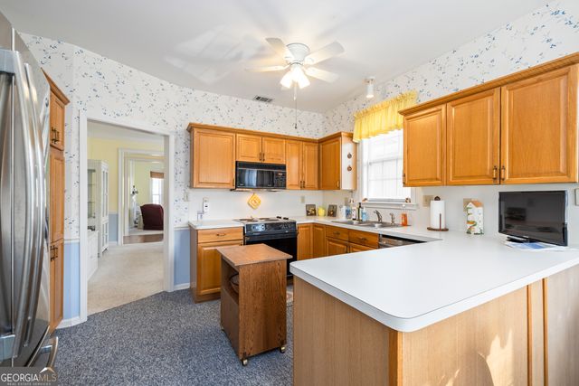 165 Woodgate Drive, Fayetteville, GA 30214