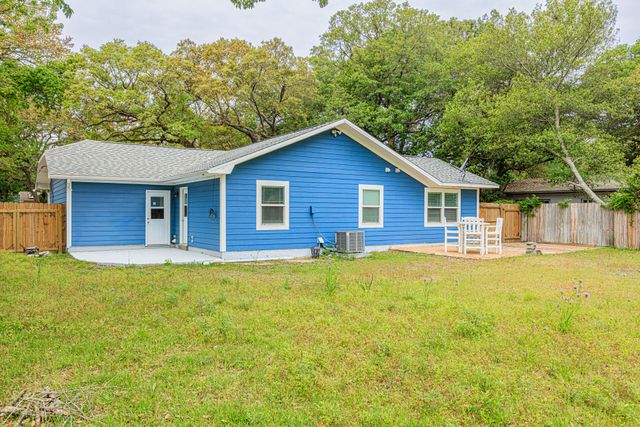 1013 Gloria Avenue, Fort Walton Beach, FL 32547