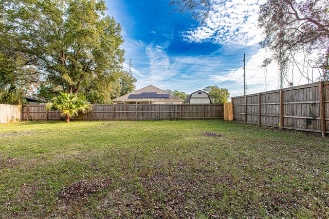 1013 Gloria Avenue, Fort Walton Beach, FL 32547