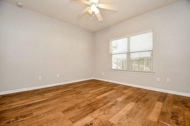 10006 Sweetnectar Ln Lane, Tomball, TX 77375