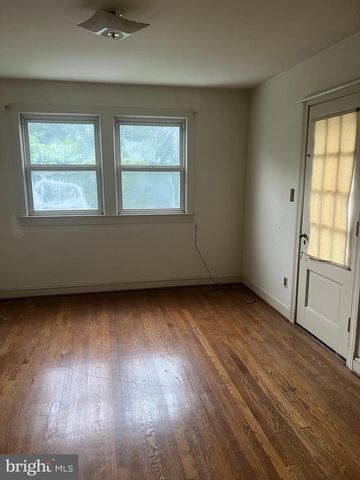 3182 WESTOVER DR SE, Washington, DC 20020