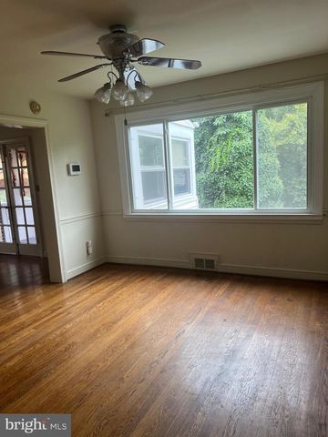 3182 WESTOVER DR SE, Washington, DC 20020