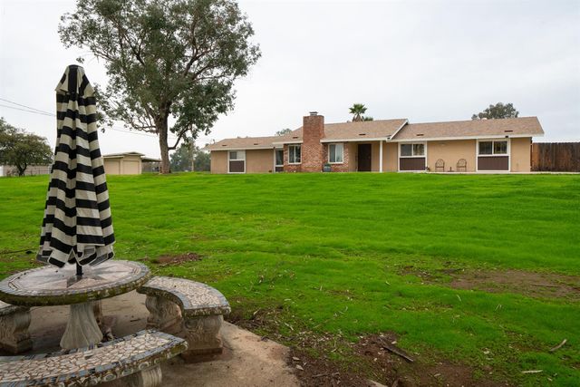 16026 Karen Road, Madera, CA 93636