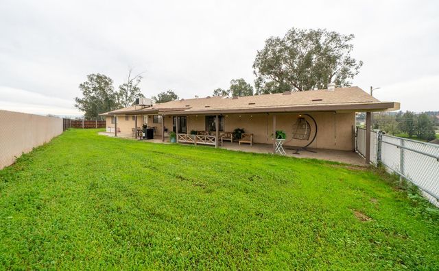 16026 Karen Road, Madera, CA 93636