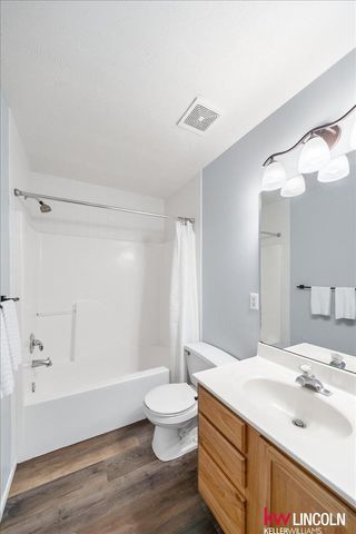 1720 SW 33 Street, Lincoln, NE 68522
